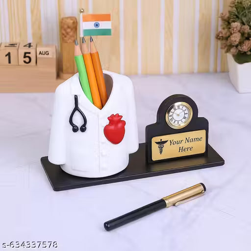 Custom Doctor Pen Stand with Clock – Personalized Medical Desk Organizer